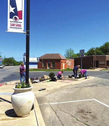 On April 25, the KSSB Board members were at it again, but this time, the weather was a bit warm, removing winter plants and planting the spring plants in the downtown flower beds.