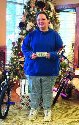 Shawna Crawford and her $100 prize