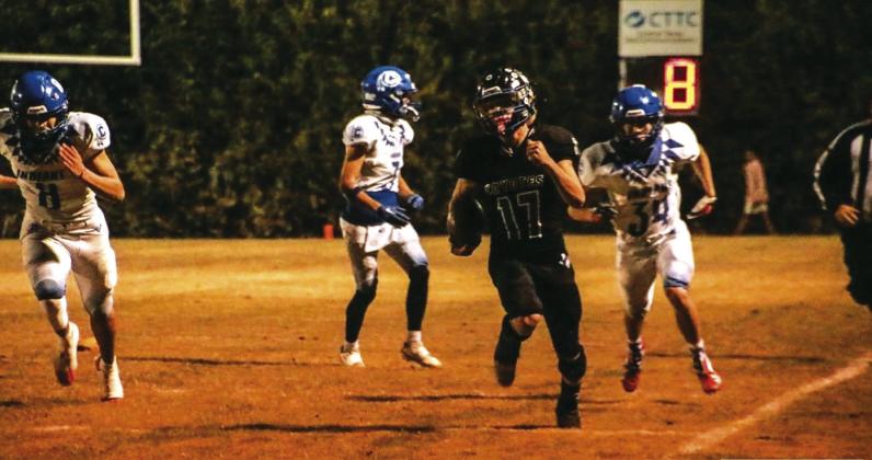 Coyote #17 Billy Perry outruns the Indians defense on his way to the endzone Courtesy of Sixmania football