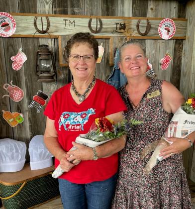 (L-R) HCCW CattleWoman of the Year Diane Staudt (from Gillespie County) and HCCW Behind the Scenes CattleWoman Christi McAllister (from Mason County)