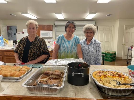 The workers had Amazing supper Wednesday night by the Cherokee Baptist Church! Between their delicious Pork Chops and The Country style Pork Ribs that Kevin &amp; Monica Shahan, Bob and Debbie Millican, Winston &amp; Kristen Millican cooked up for this week, our Volunteers don’t know what to do with themselves!