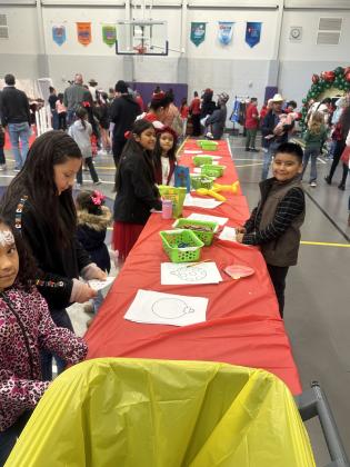 SSES students making ornaments