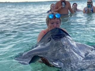 Sue up close with a Manta Ray!