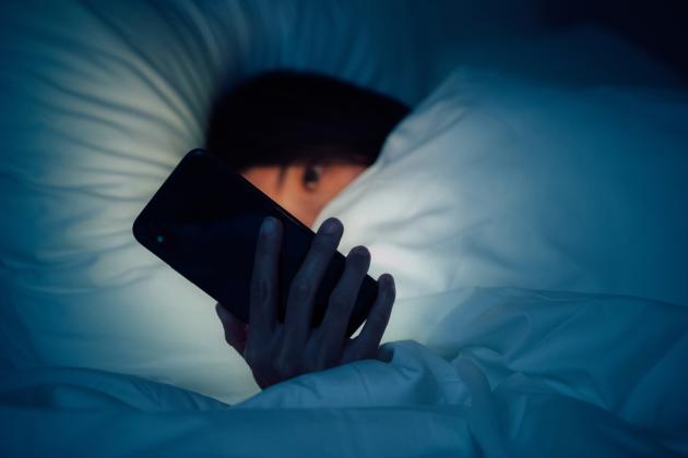 How to keep your kids safe on their phones