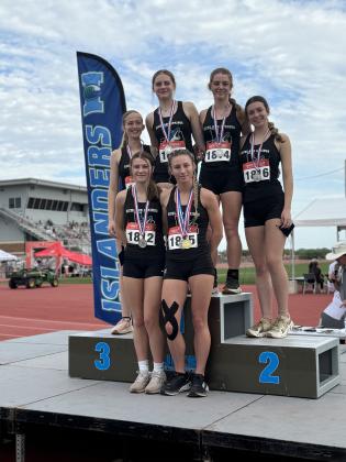 Richland Springs Lady Coyote CC team: top row (L to R):  Kinzley Daly, Paige Bailey, Raegan Eckert, and Mallory Okerson; bottom row (L-R): Emma Bryant and Rylie Eckert Courtesy of Brandi Eckermann