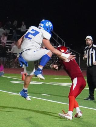 Jeremiah Wakefield going for the catch in last week’s game. Courtesy of Valerie Valdez