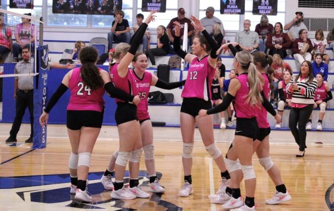 #24 Kinzlee Salas, #23 Maggie Bryant, #25 Calyn Kubin, #12 Flora Appleton, #11 Rylie Eckert, #5 Raegan Eckert