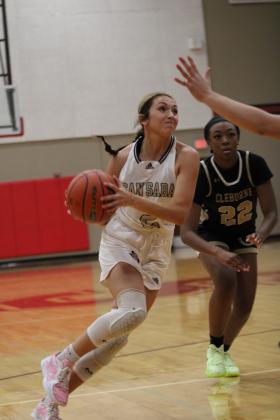 #2 Cinzlea Stanton drives the lane