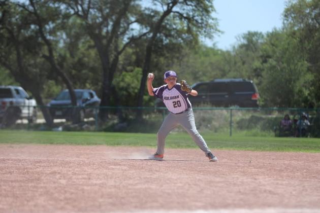 #20 Jensen Flores with a catch at second base