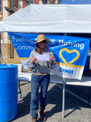 Michelle (volunteer) is the winner of a $25 gift card for most trash collected.