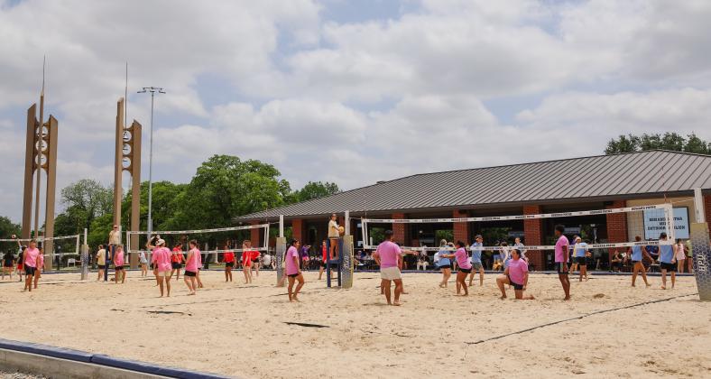 The Office of Student Experience hosted HPU Fest to celebrate the opening of the new Mieth Pavilion and Martin Volleyball Courts.