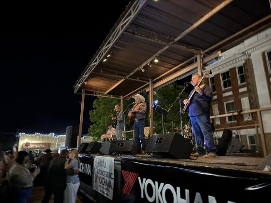 Moe Bandy in concert - San Saba, Texas! - Courtesy of Hamrick's Automotive Center