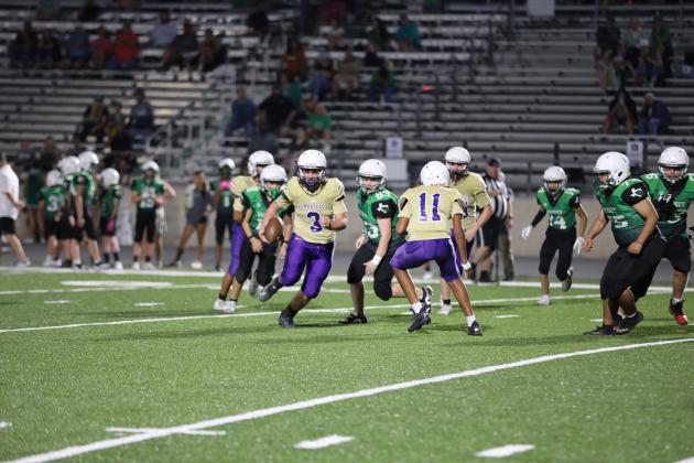 Another wonderful photo by Kayti Lacky of the 8th Grade Dillos vs Burnett game.