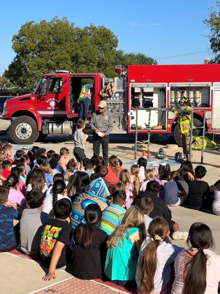 Local Volunteer Firefighters visit San Saba Elementary School