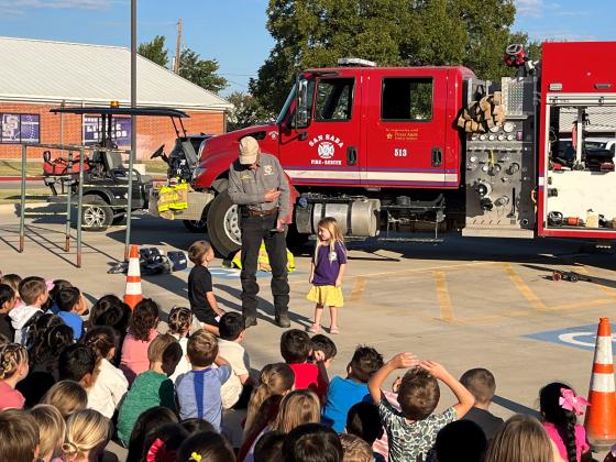 Local Volunteer Firefighters visit San Saba Elementary School