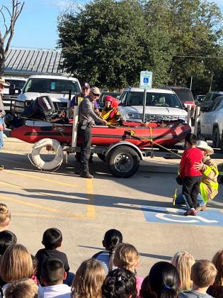 Local Volunteer Firefighters visit San Saba Elementary School
