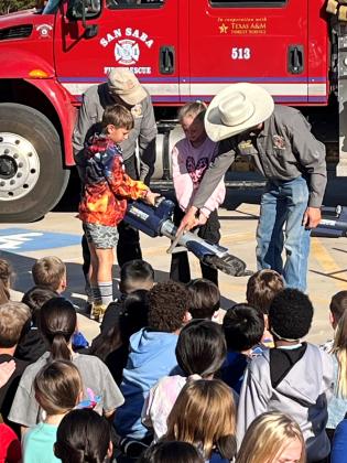 Local Volunteer Firefighters visit San Saba Elementary School