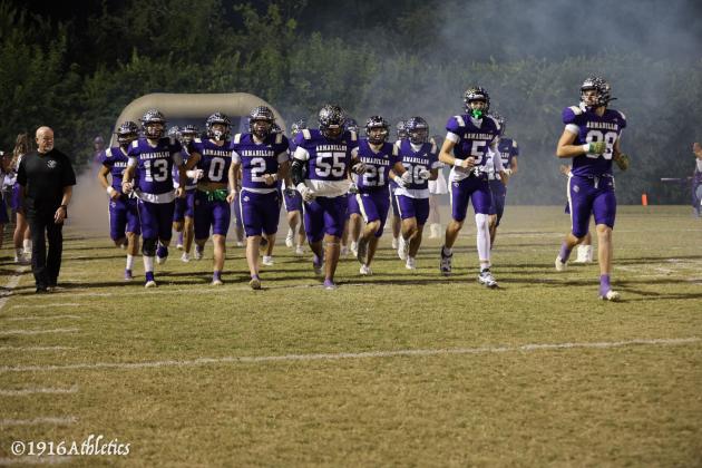 Dillos Dominate Hornets 34-0 at “The Graveyard”