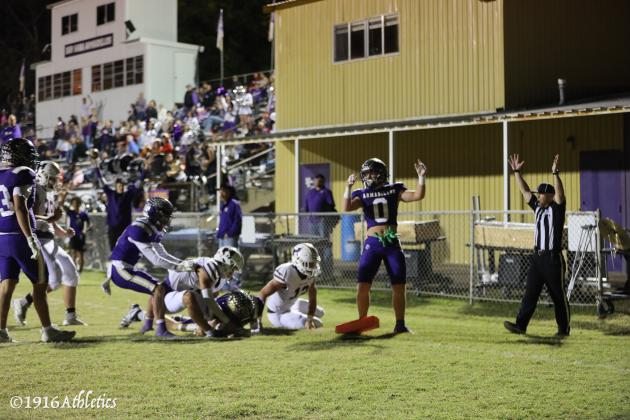 Dillos Dominate Hornets 34-0 at “The Graveyard”