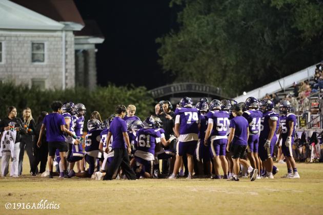 Dillos Dominate Hornets 34-0 at “The Graveyard”
