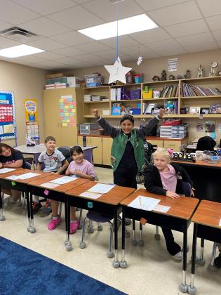 Mrs. Casco’s second graders celebrated the 100th day of school in style with an exciting game of Sparkle! Students counted by tens all the way to 100, building their math skills with every number. When a student reached 100, they shouted “Sparkle!” and took a seat as the game continued. Round after round, the counting carried on until just one mathematician remained standing. That final counter was crowned the Sparkle Champion and took home a special prize! Courtesy of Mrs. Casco
