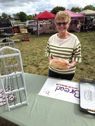 Mrs. Kay McKee of Richland Springs, Texas, brought her famous sourdough bread!