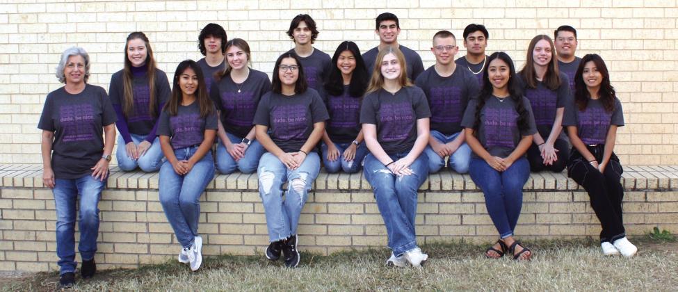 Pictured left to right: Art Teacher Shara Wright, Madison Shahan, Natalie Cuevas, Jose Valdez, Macy Sebastain, Leia Kilman, Jaxzen Mask, One Nguyen, Delaney Ellis, Noah Martinez, John Ham, Zuri Herrera, Kristi Macias, Sheridan Haynes, Jancsi Cuevas, and Karol Guerrero. Photo by Deanne Cromer