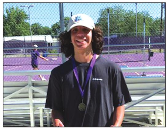 Jose Aguilera - 2nd place in 16 boys singles