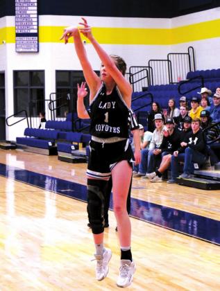Lady Coyotes Basketball