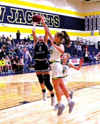Lady Coyotes Basketball