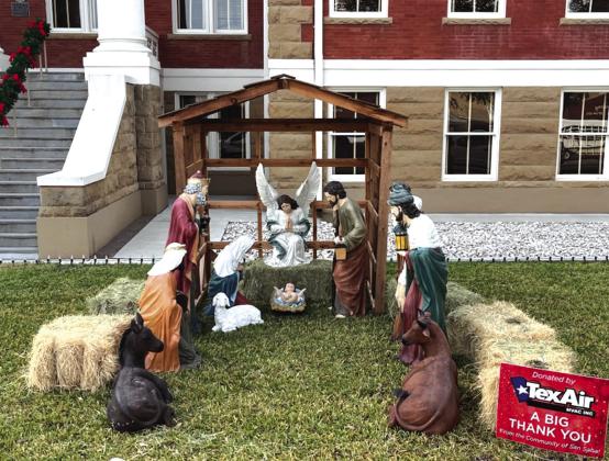 Here is the finished product! You can drive by the Courthouse to see the beautiful nativity scene for yourself - and at night, this and the Courthouse is beautifully lit up!