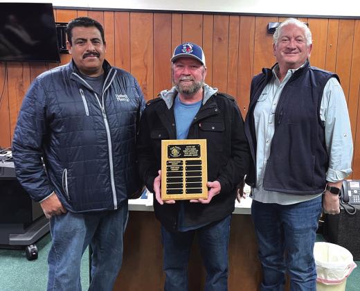 Jimmy Allen of the Street Department was selected as Employee of the Month for February. His supervisor Luis Rios (left) and Alderman Shawn Oliver took part in the presentation. Jimmy was presented with a dedicated plaque with his name on it and a gift certificate to a local restaurant. Congratulations, Jimmy! Photo by Scott Glaze