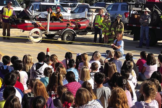 Local Volunteer Firefighters visit San Saba Elementary School