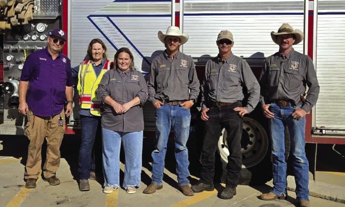 Local Volunteer Firefighters visit San Saba Elementary School
