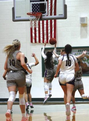Varsity - #2 Cinzlea Stanton goes for 2 against Early