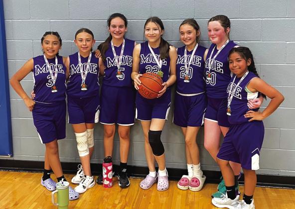 (l-r) Carla Jimenez, Allie Sebastain, Greenley Jo Moore, Khloe Martinez, Cameryn Brockman, Peyton Baskin, and Jazmin Reyes Courtesy of Oscar Zepeda