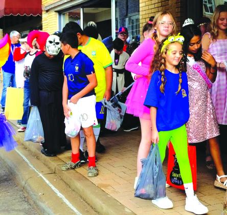 SSMS students paraded downtown San Saba Thursday, Oct. 26, showing off their great costumes and receiving treats from local businesses.