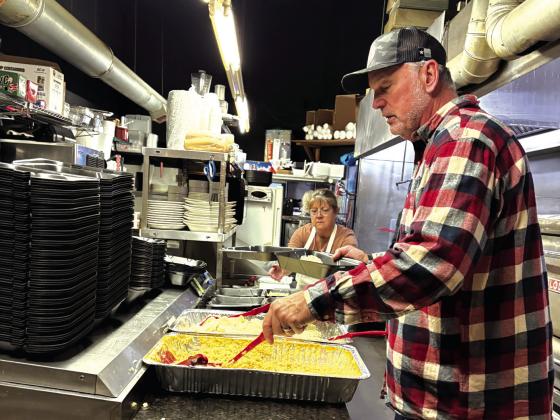 Thanksgiving plates for the community