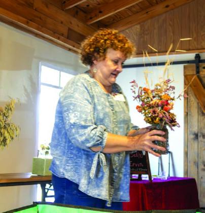 Pressed flower presentation highlights February meeting of SSGC