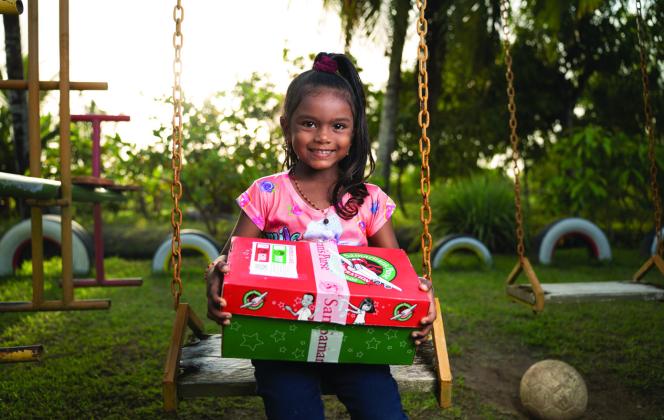 Operation Christmas Child volunteers send Christmas joy to children overseas