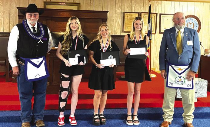 San Saba Masonic Lodge scholarship recipients (l-r) Les Hammett (Worshipful Master), Lili Appleton (Richland Springs), Maycie Shanklin (Cherokee), Avery Tharp (San Saba), and Thomas Thogmartin (District Deputy Grand Master) Courtesy of Jake Lackey