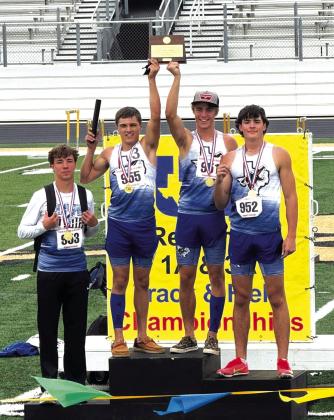 4x400 (L-R): Cohen Ethridge, Rush Norris, Ethan Deeds, and Jim Eckermann.