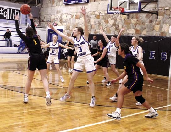 #3 Joyslynn Mask, #23 Maggie Bryant, #11 Lindsey Meador, and #24 Kinzlee Salas were showing great defense holding their opponents to four points.