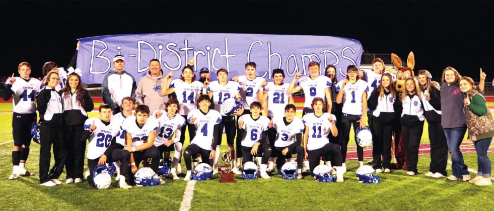 Richland Springs Coyotes win Bi-District playoff against Sidney, 58-8