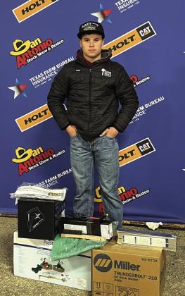 RS Senior Gage Behrens placed 2nd in his class at the San Antonio Ag Mechanics Show over the weekend. He built a Rock Trommel Screen that sorts finer rocks and soil from the bigger rocks so you can crush the big rocks. See more information in The Richland Springs Report.