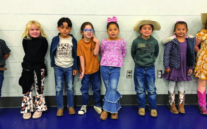 SSES Kindergarten students with Perfect Attendance for the 1st 9-Weeks
