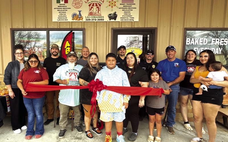 L-R: Angela Johnson, Anayeli Ferrer, Devon Hoyt, Chino Zapata, Silvester Barco, Sara Sanchez, Brian Sanchez, Alisha Ferrer, Karla Ferrer, Dustin Morgan, Ty Mann, Scott Glaze, Elyse Cervantes, and Addy Cervantes Courtesy of Paige Faught