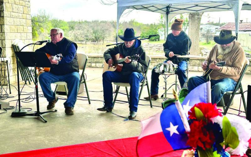 The band members braved to chill to provide great music. L-R: Mark Scott, Mark Amthor, Ronnie Schultze &amp;amp; Buddy Roberts