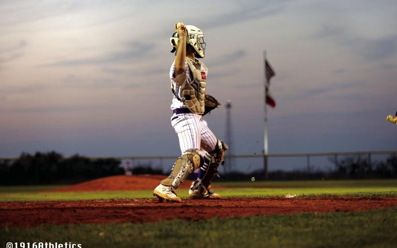 Dillos lose home opener against Comanche 16-6