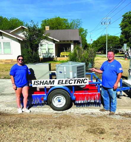 2nd Place Float- Isham Electric (Kynedi Isham, Stuart Isham)